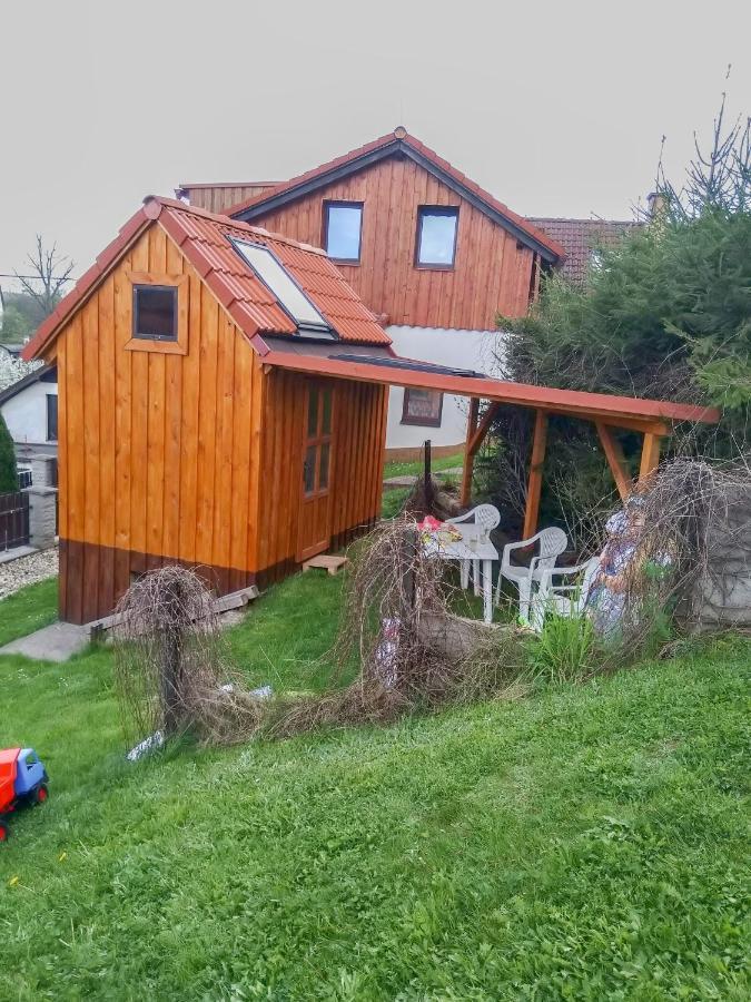 Apartman V Pensionu U Holzaepfelu Červený Kostelec エクステリア 写真
