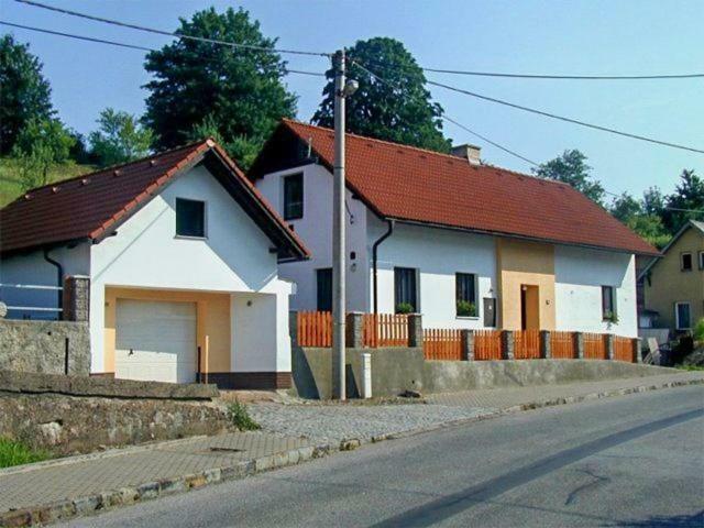 Apartman V Pensionu U Holzaepfelu Červený Kostelec エクステリア 写真